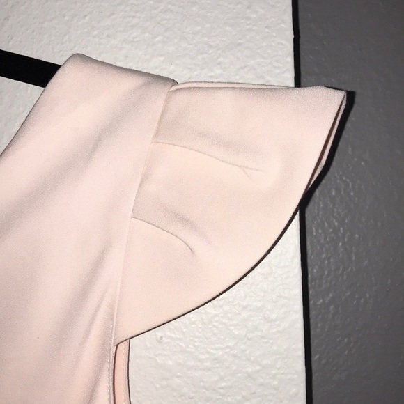 📫 SOLD 📫 Antonio Melani Pink Cap Sleeve Jumpsuit - Picture 6 of 9